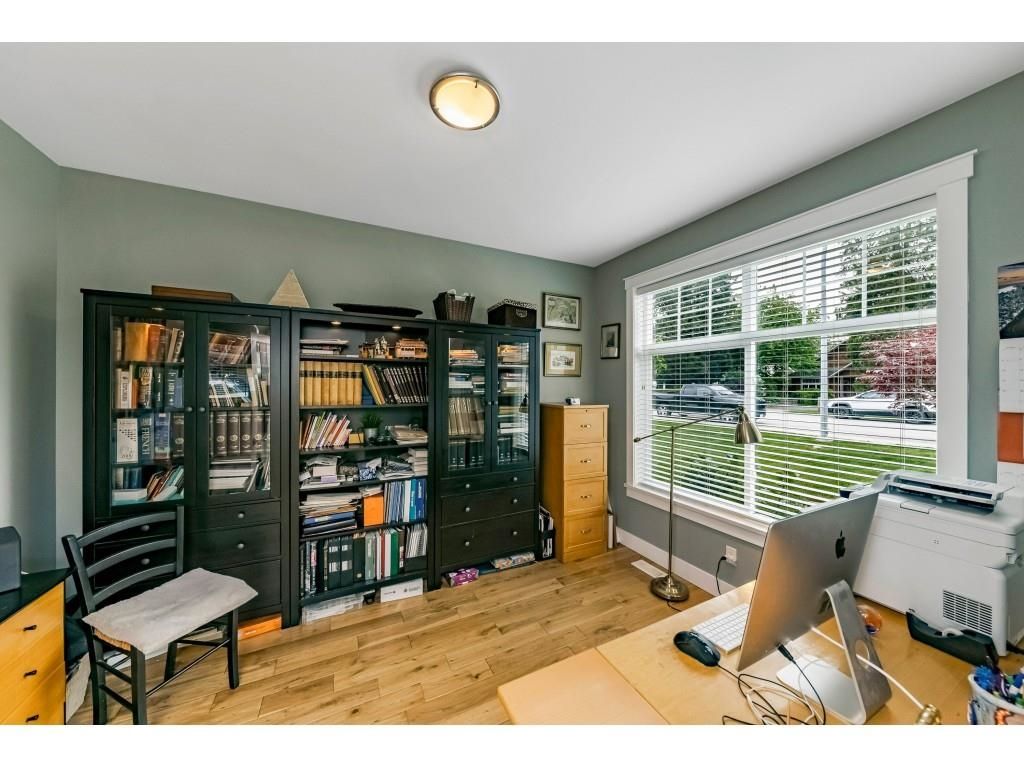 Listing Image 18