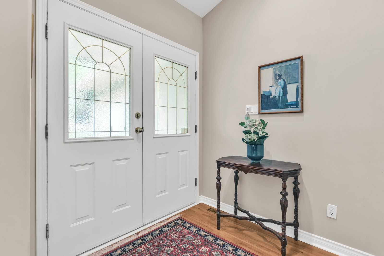 Listing Image 4
