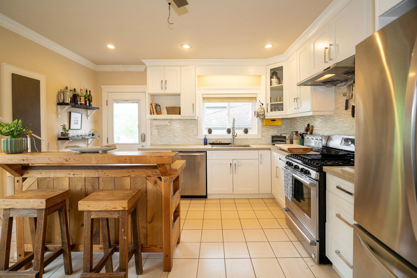 Listing Image 14