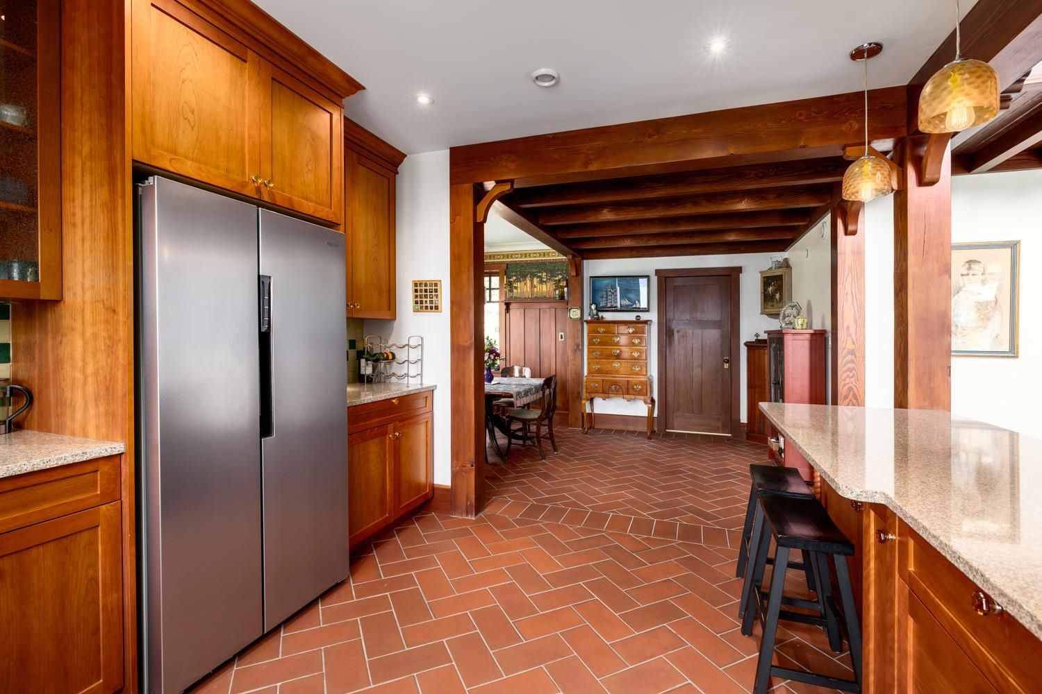 Listing Image 12