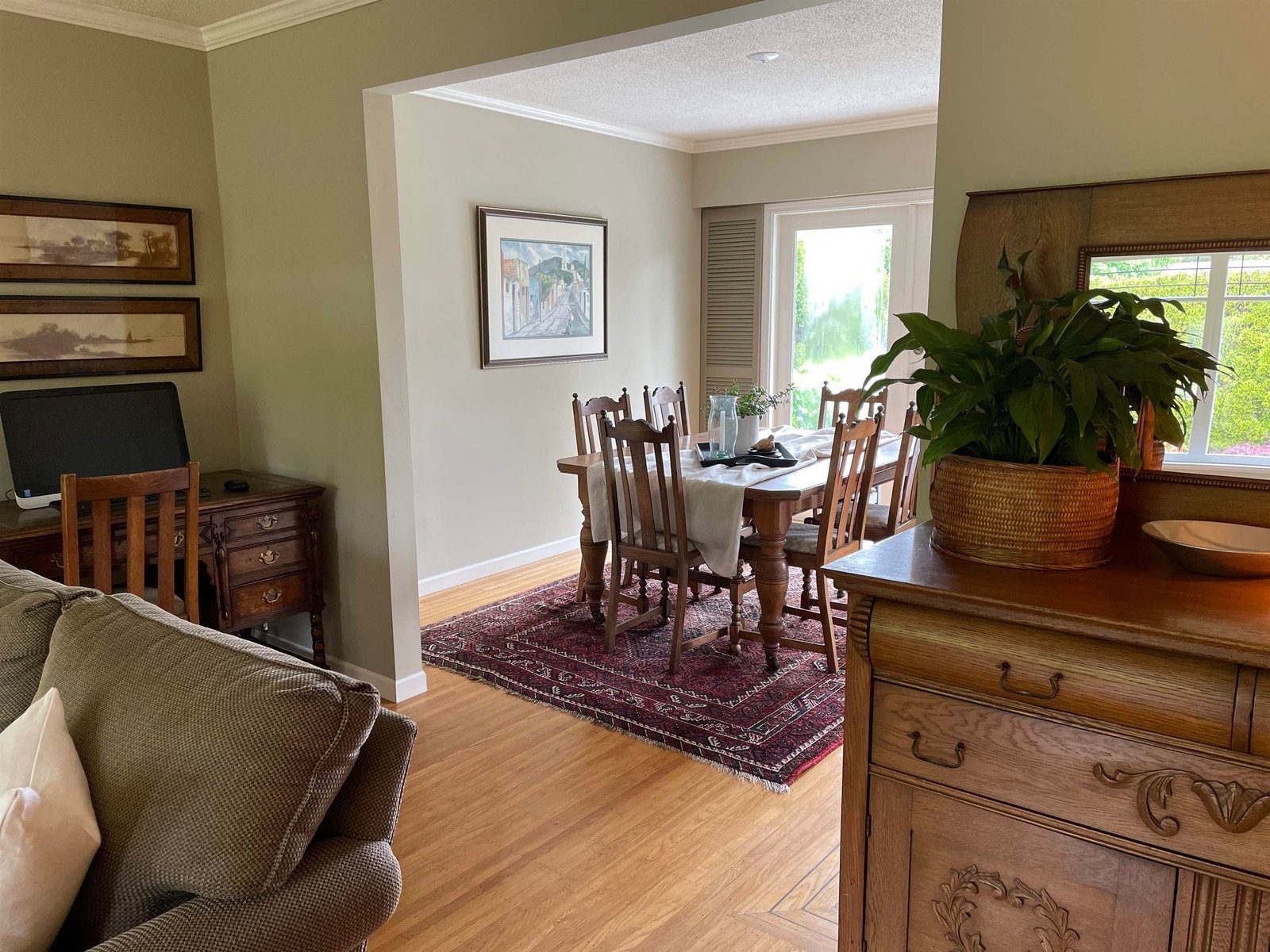 Listing Image 5