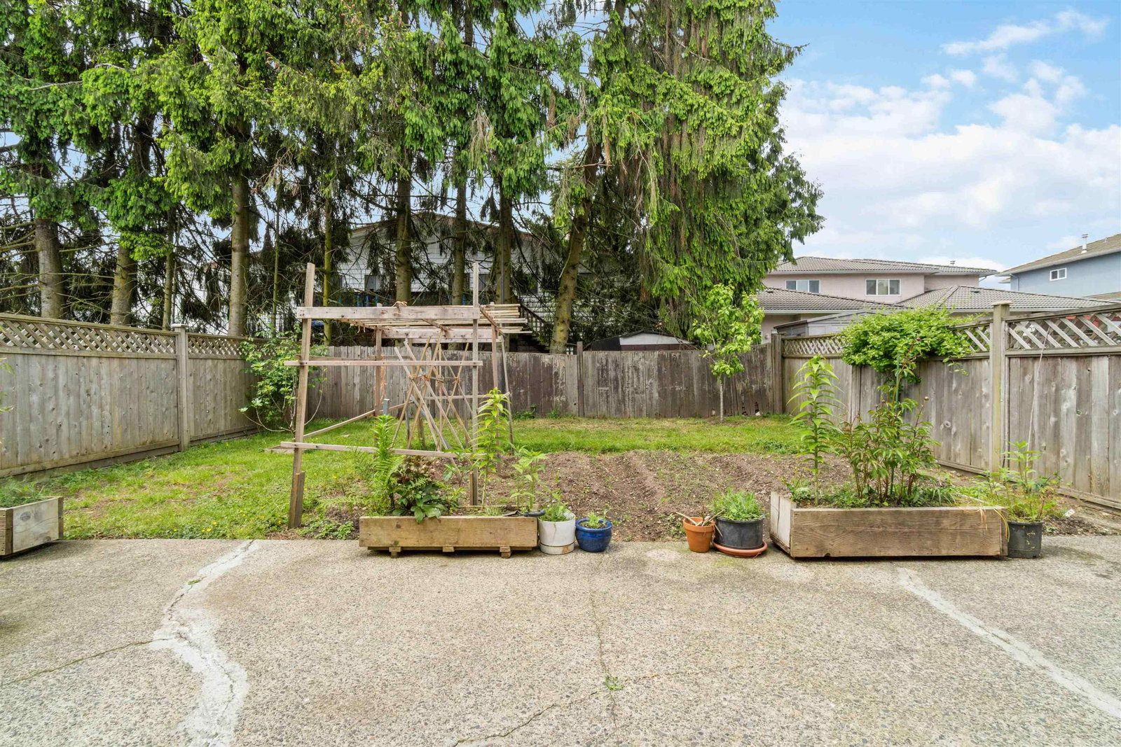 Listing Image 16