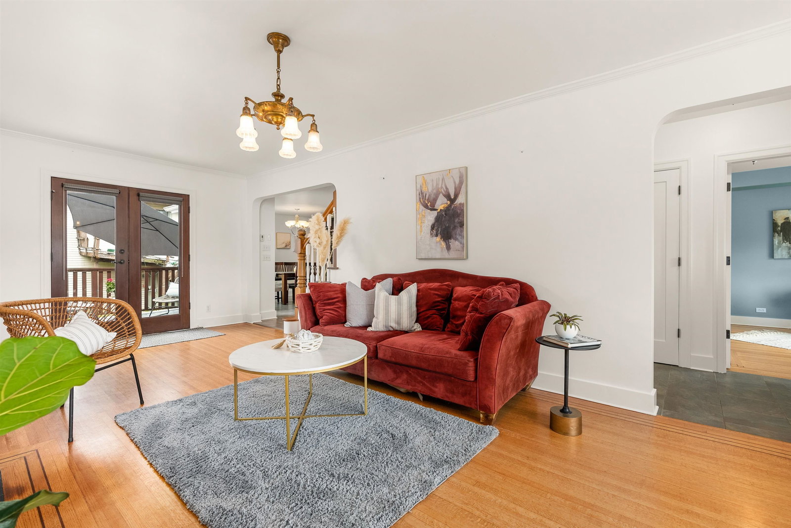 Listing Image 4