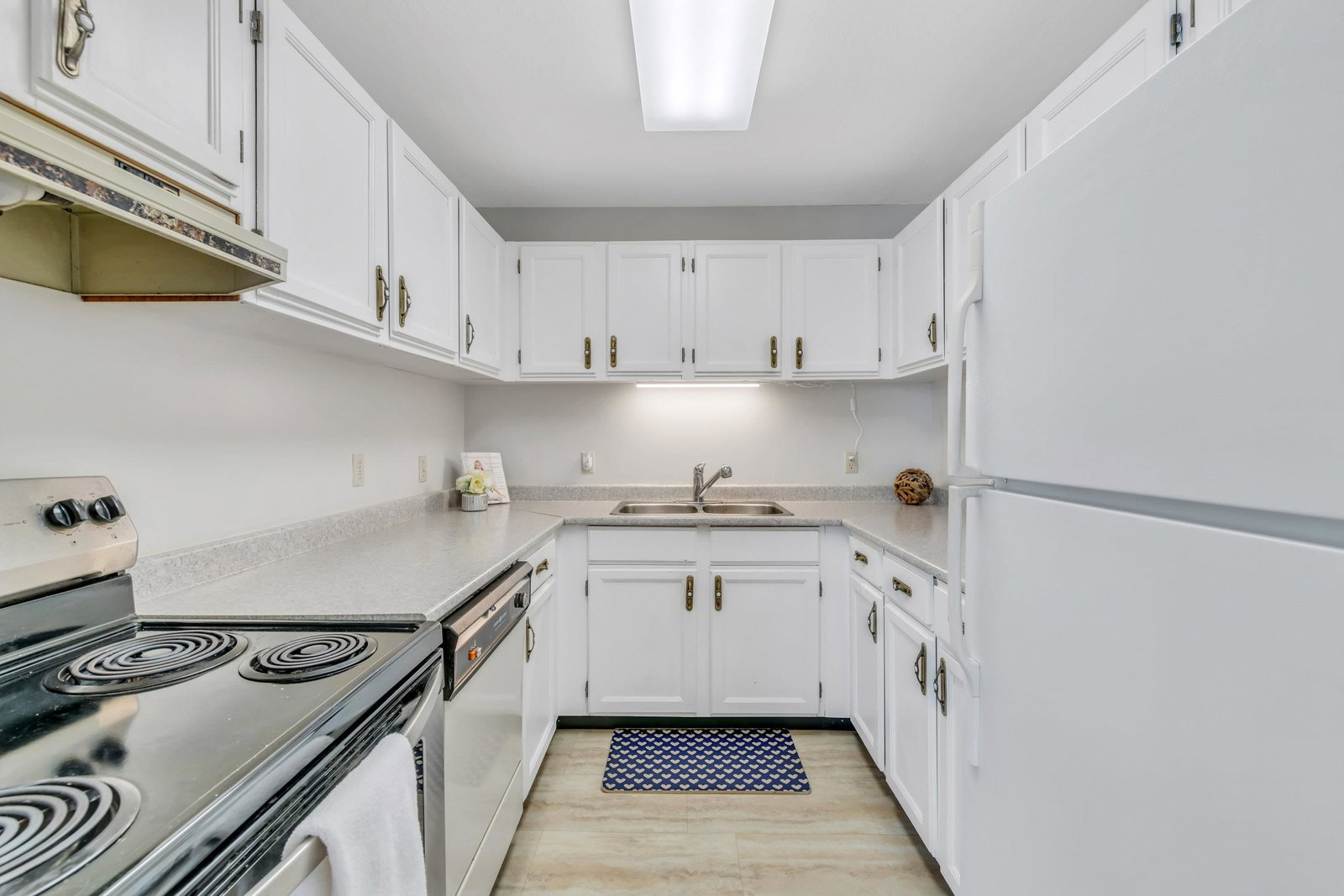 Listing Image 19