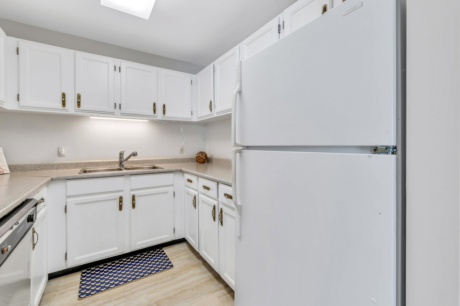 Listing Image 21