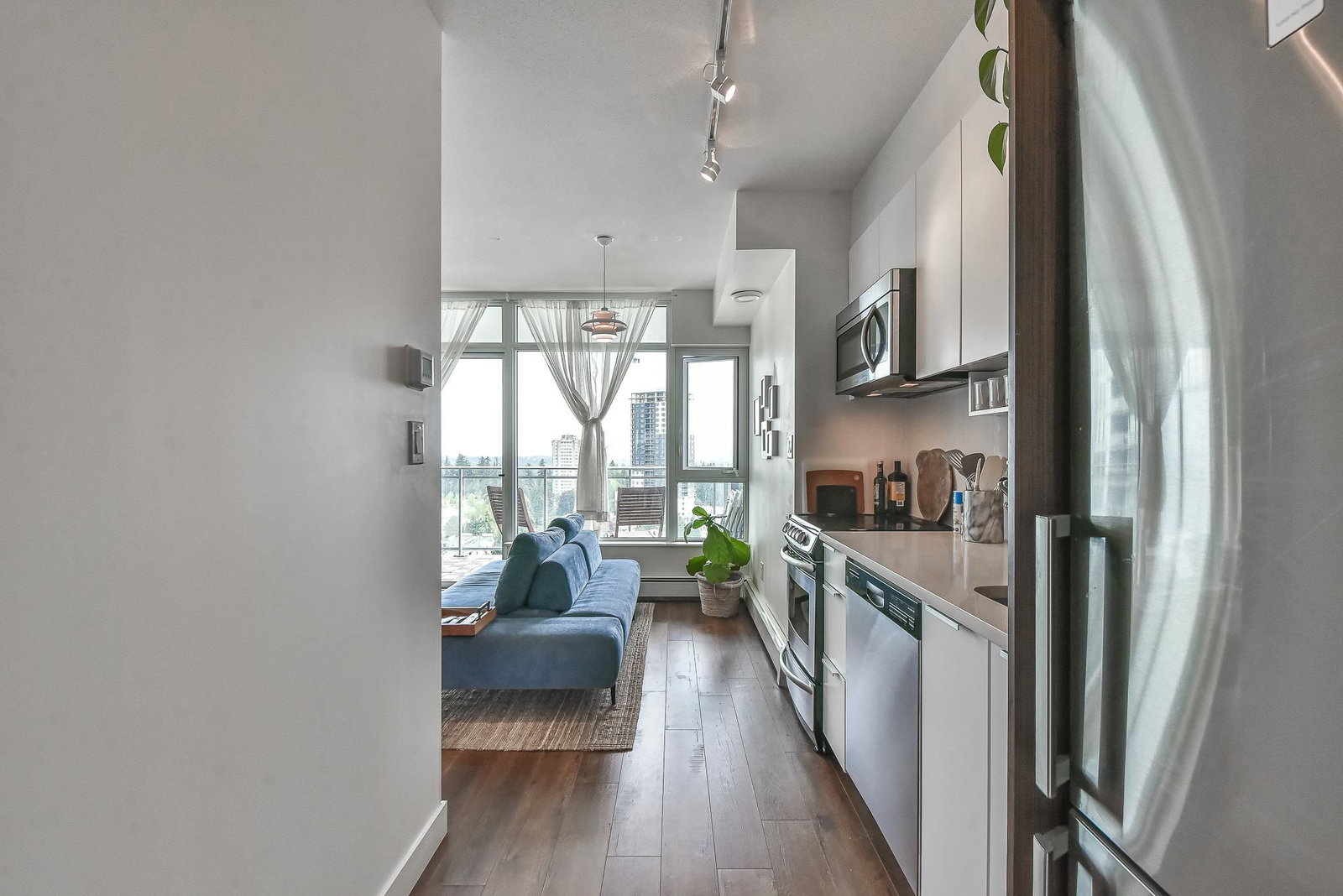 Listing Image 14