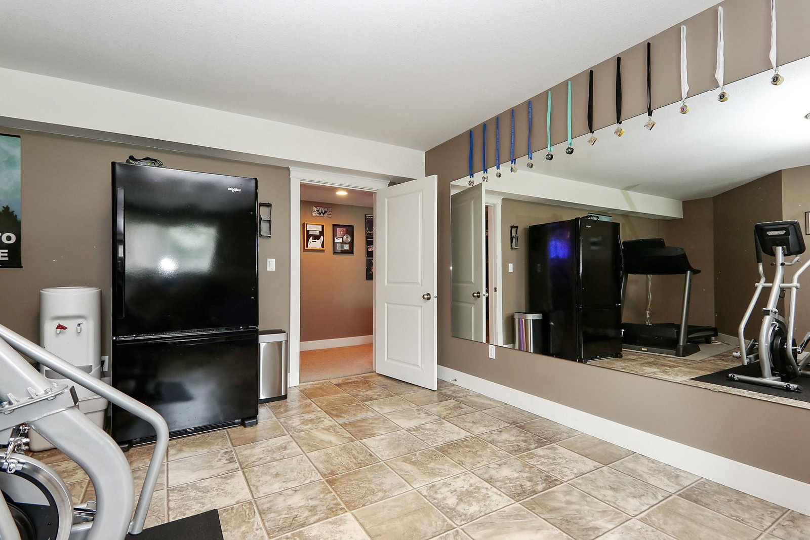 Listing Image 26
