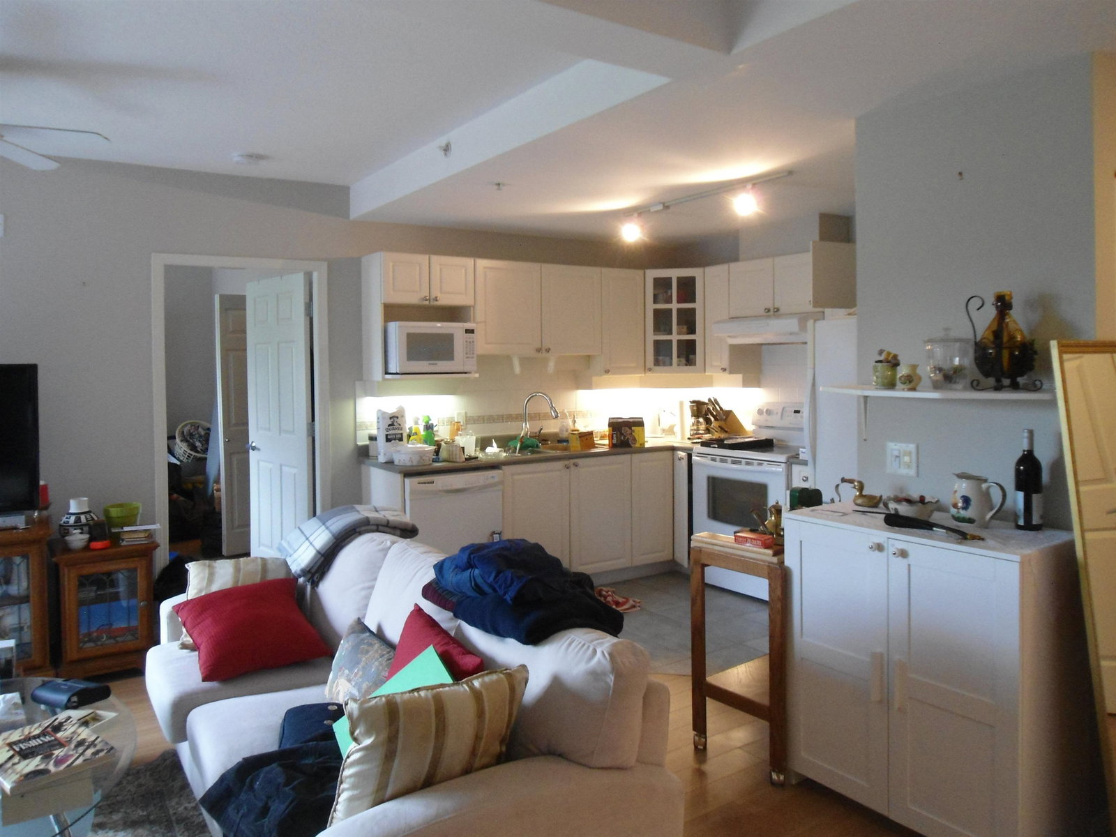 Listing Image 18