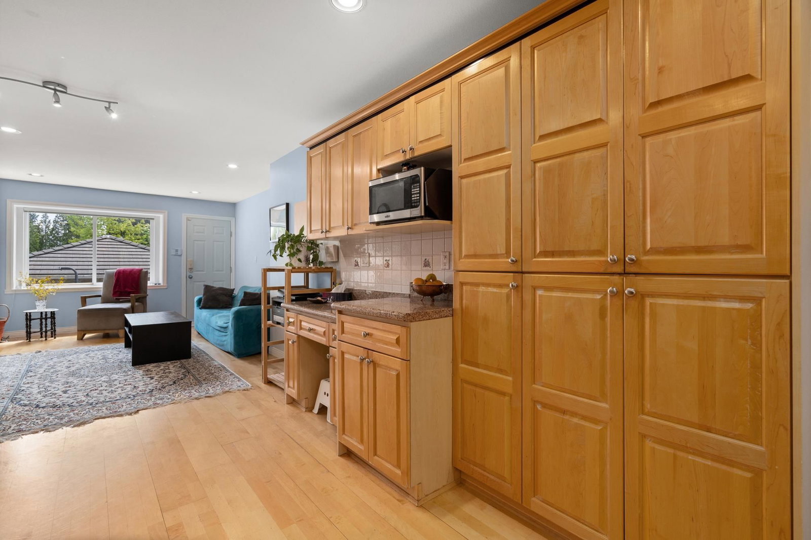 Listing Image 13