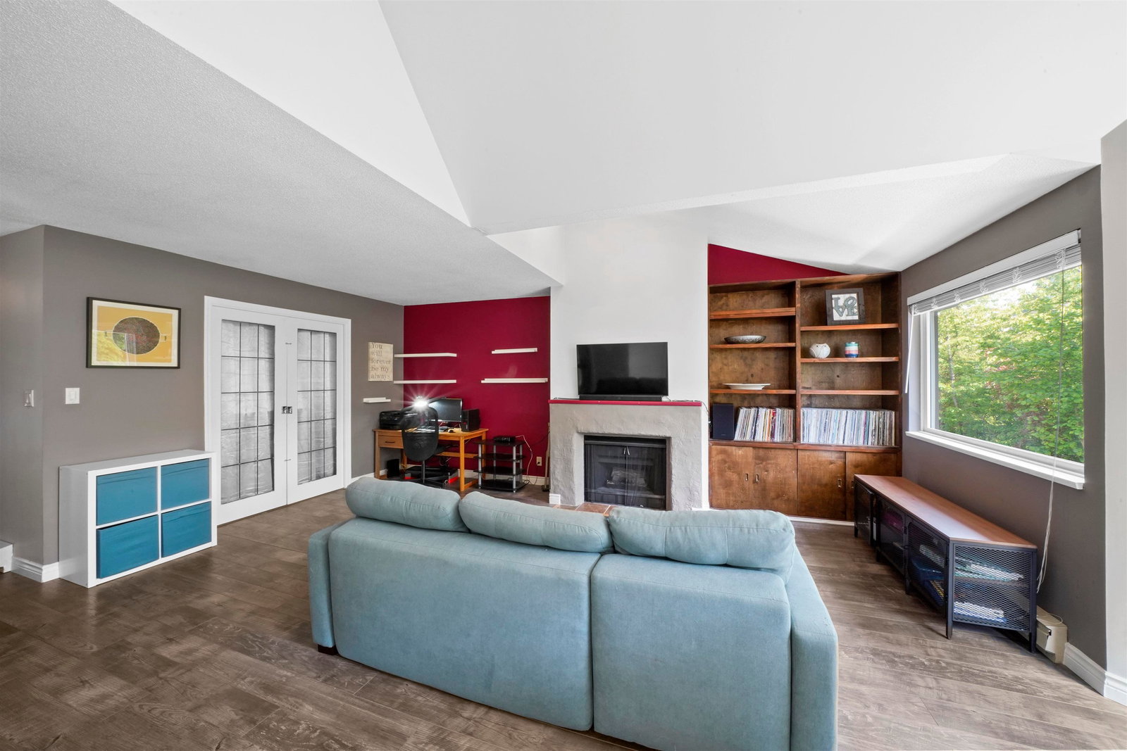 Listing Image 12