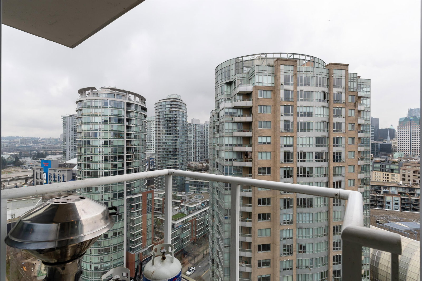Listing Image 15