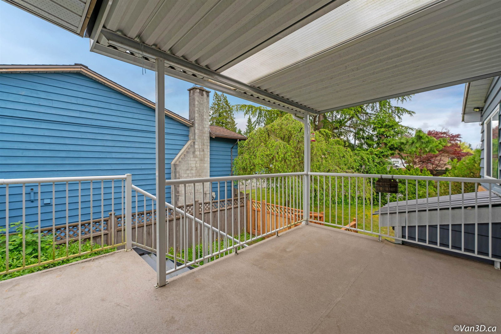 Listing Image 11