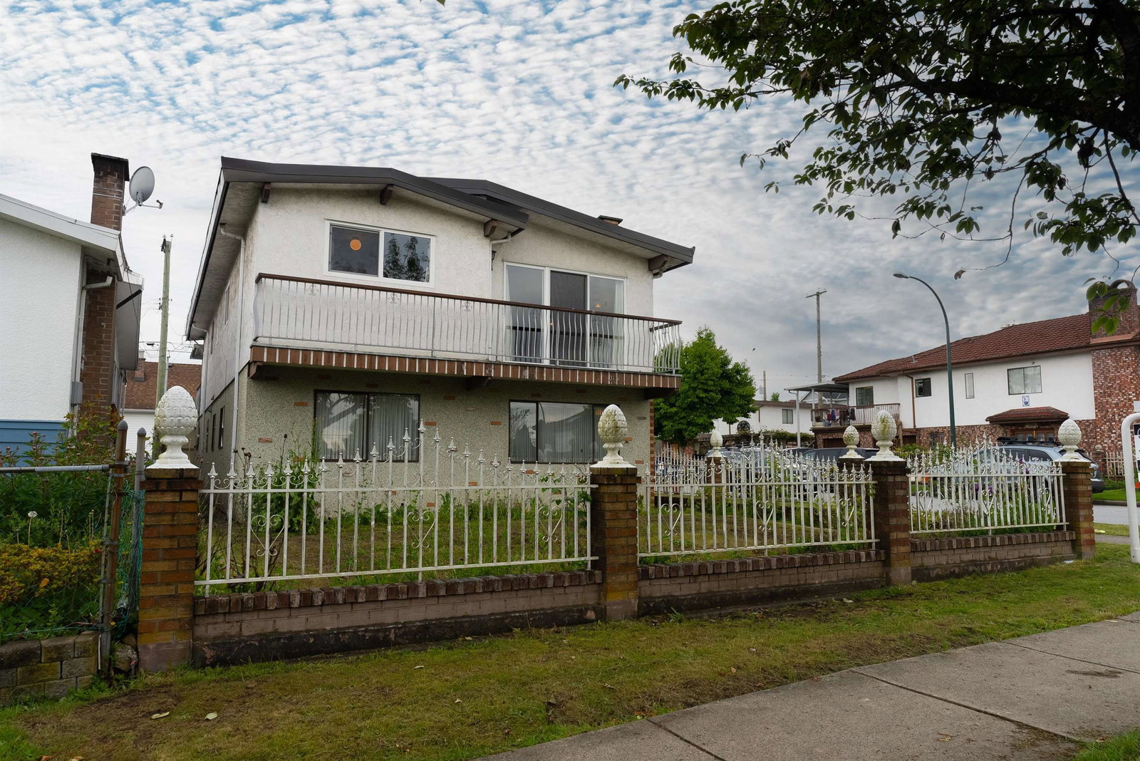 Listing Image 4