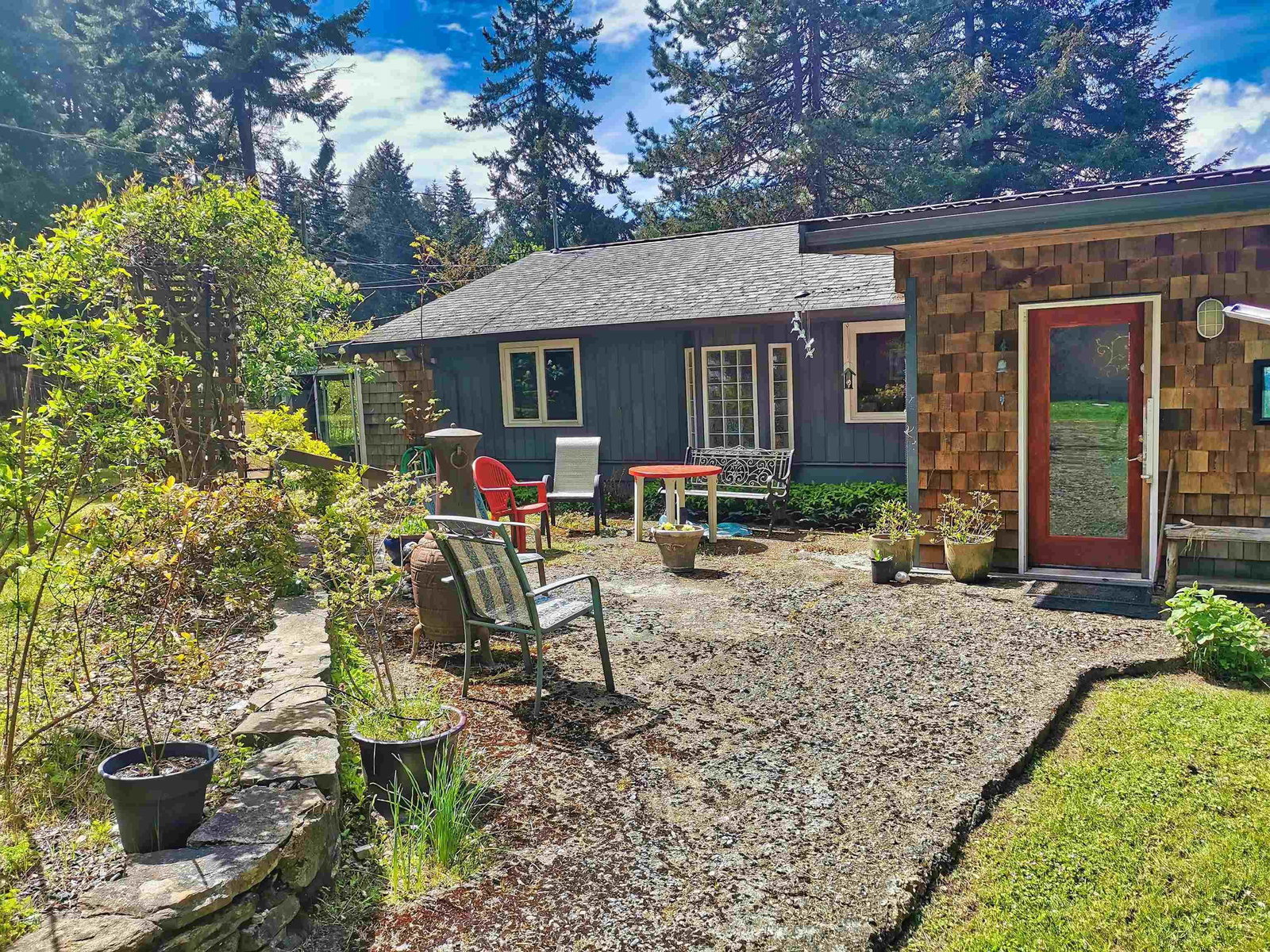 Listing Image 4