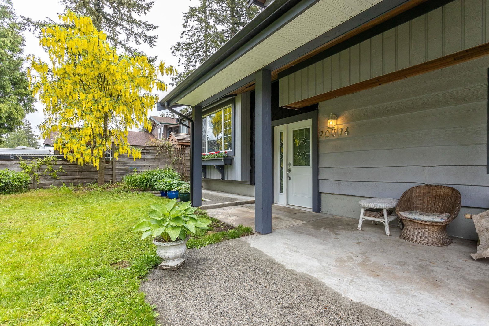 Listing Image 3