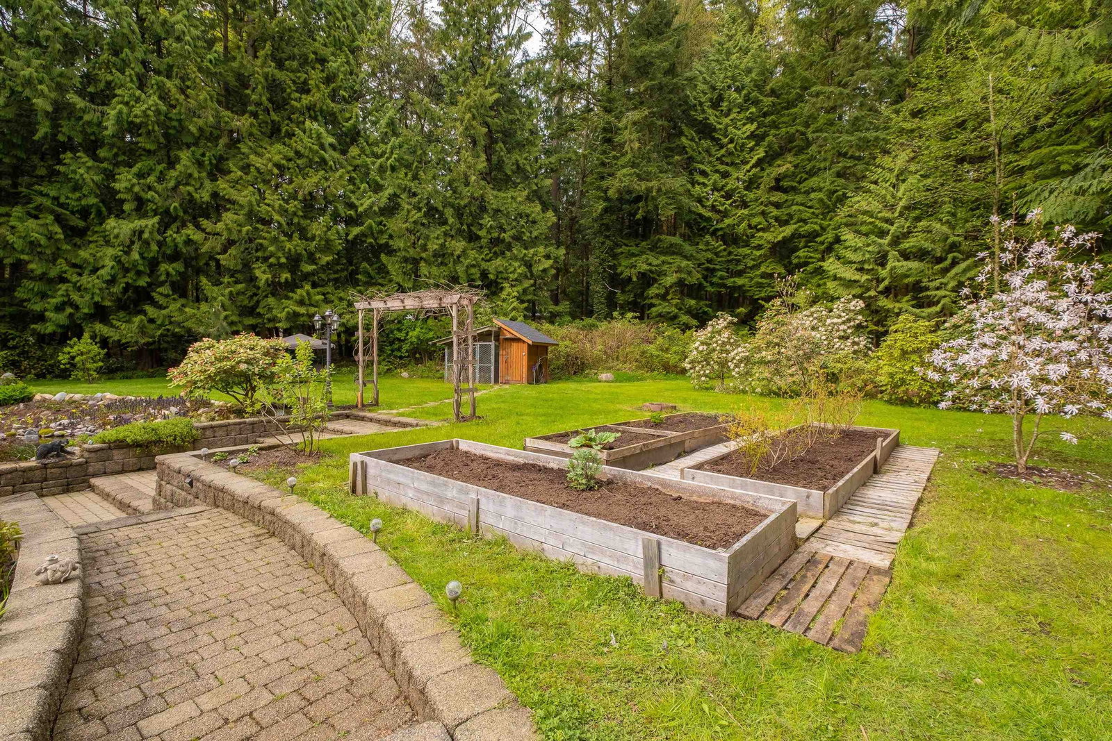 Listing Image 9
