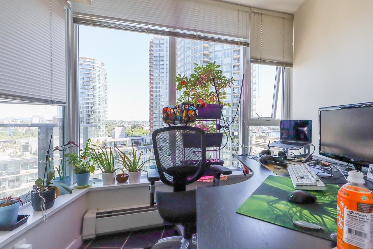 Listing Image 11