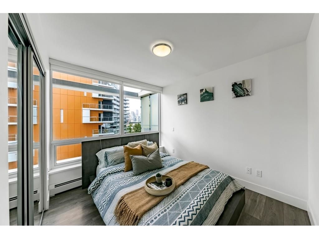 Listing Image 13