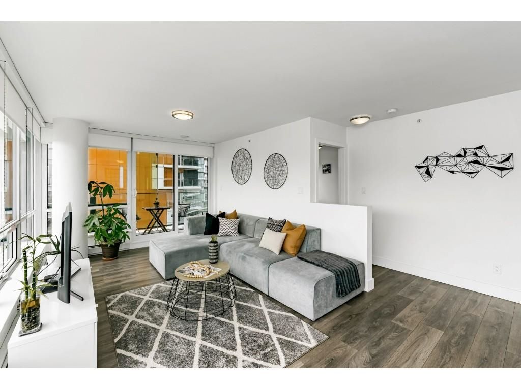 Listing Image 3