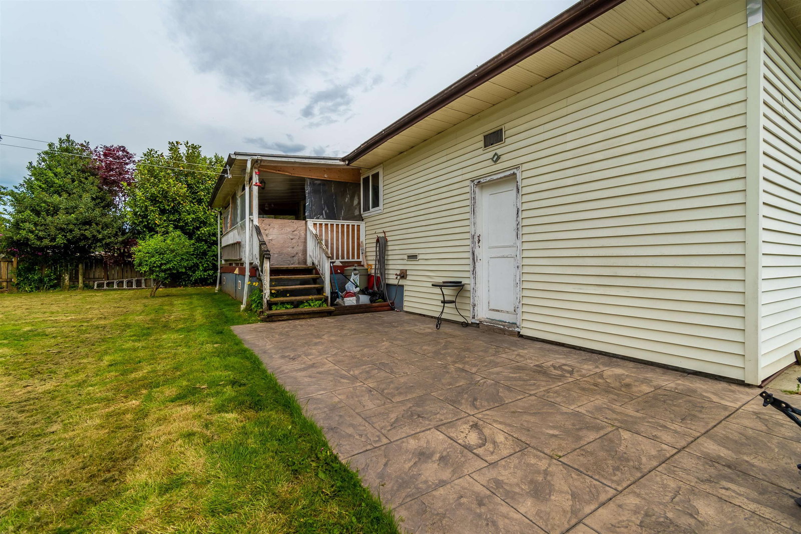 Listing Image 10