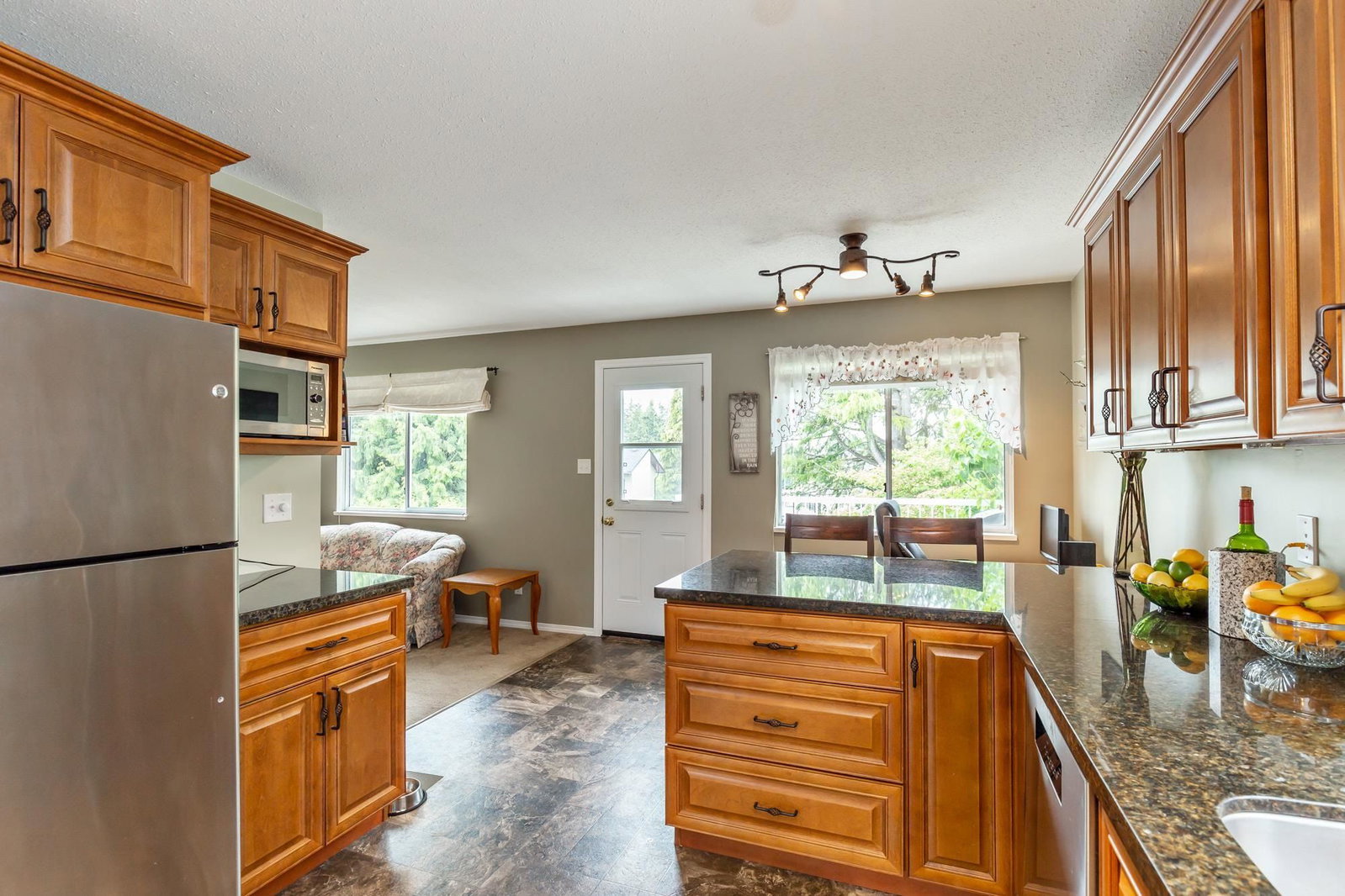 Listing Image 15