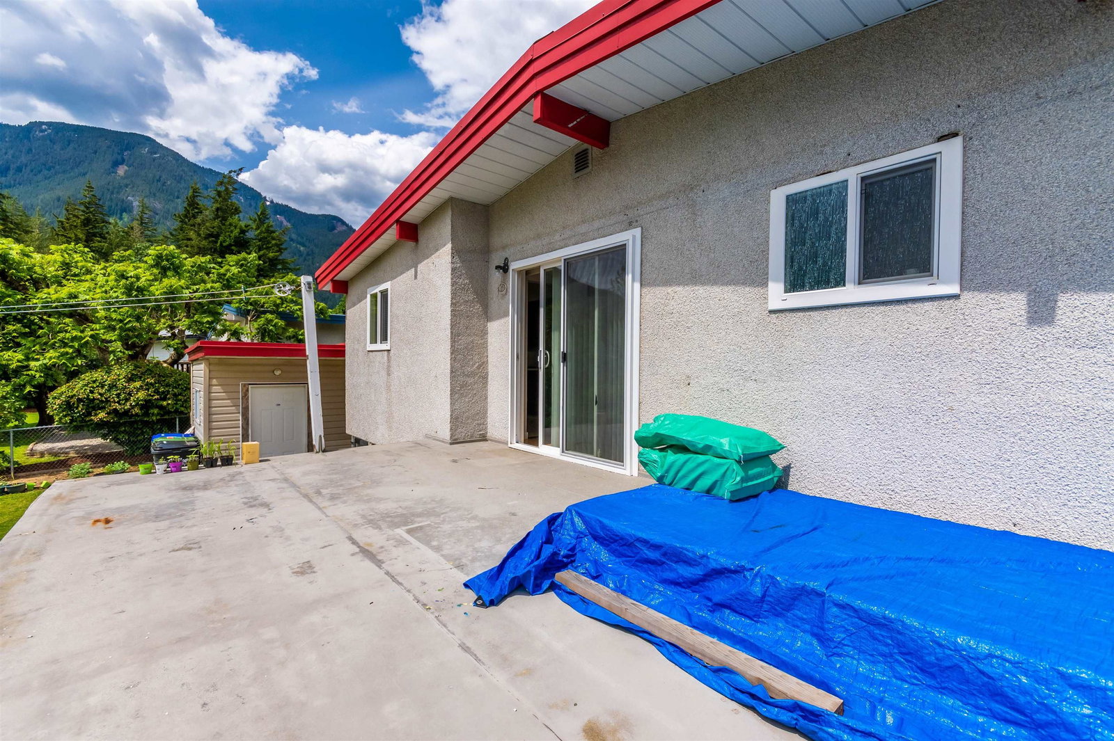 Listing Image 6
