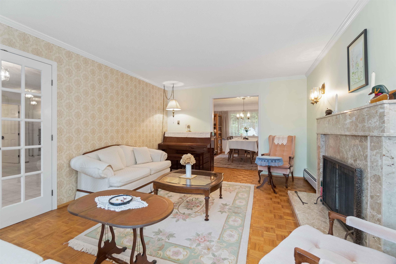 Listing Image 5