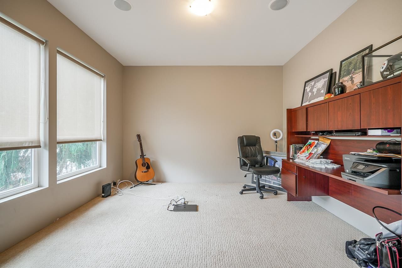 Listing Image 18