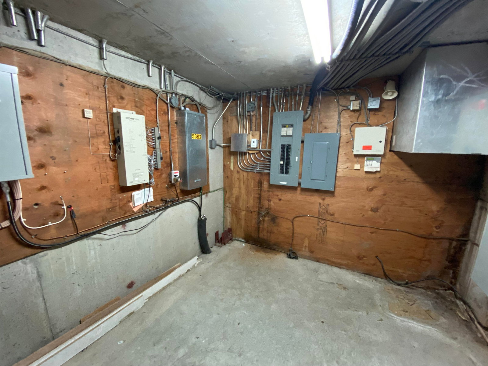 Listing Image 22