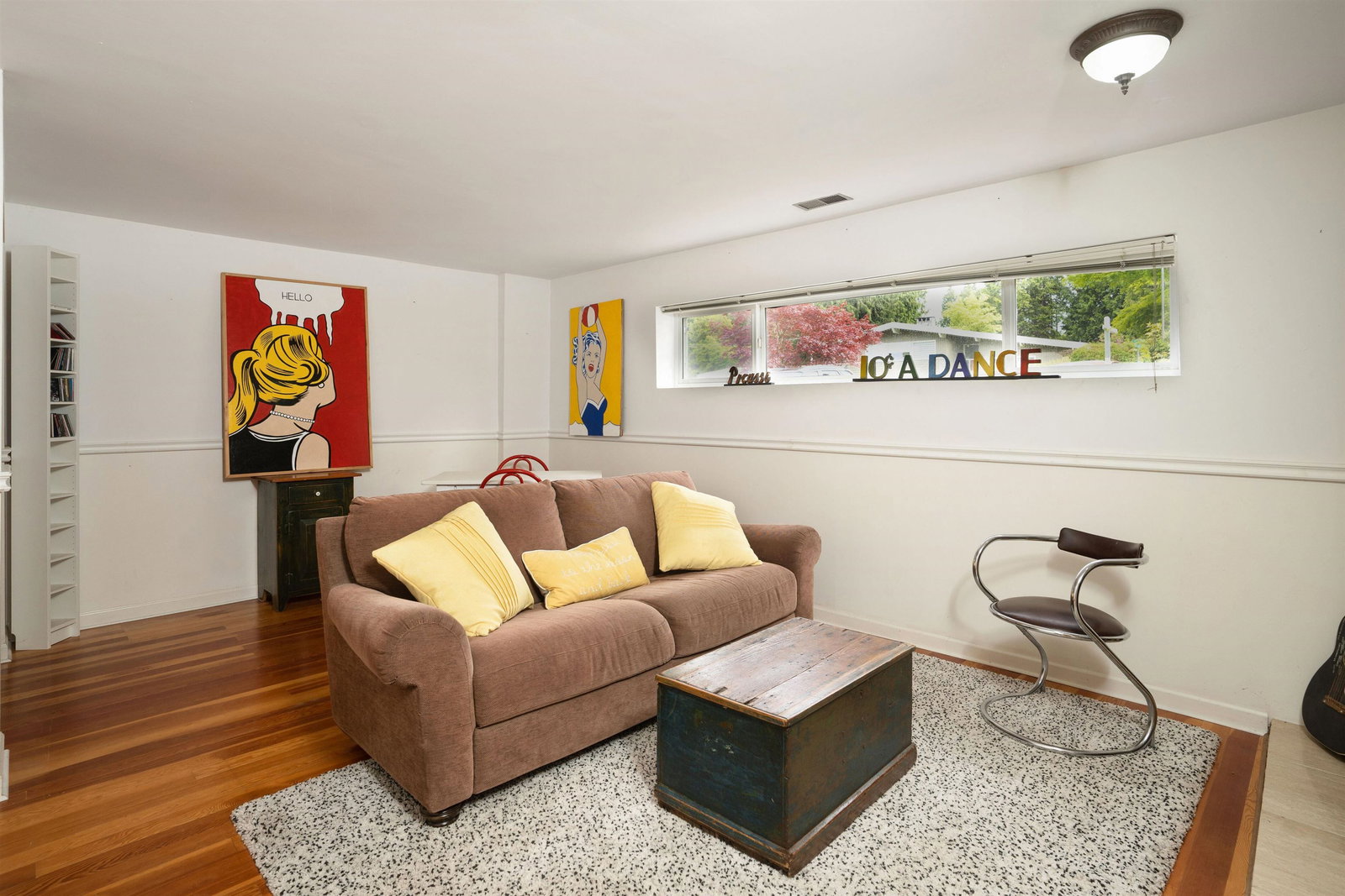 Listing Image 19