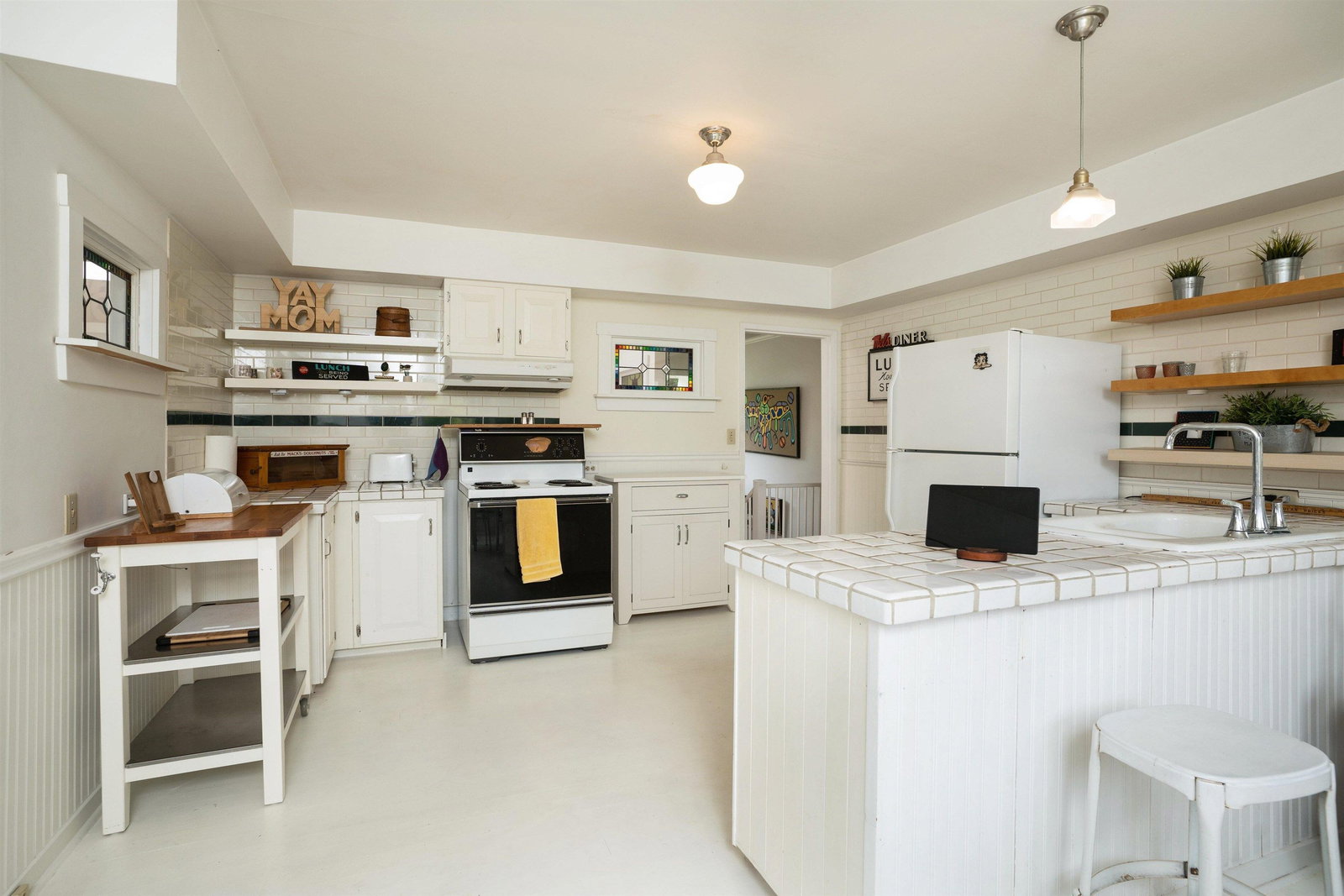 Listing Image 9