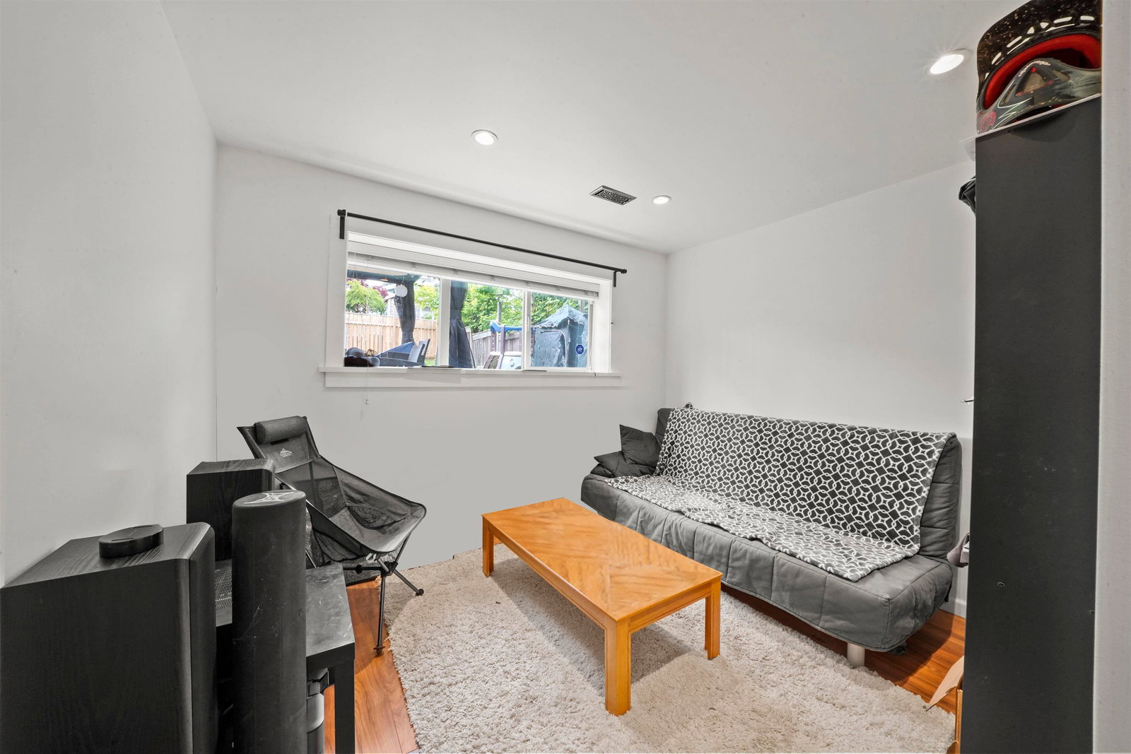 Listing Image 17