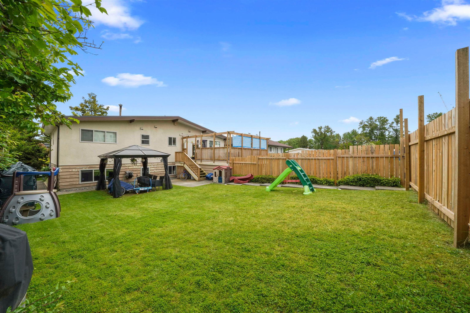 Listing photo 5