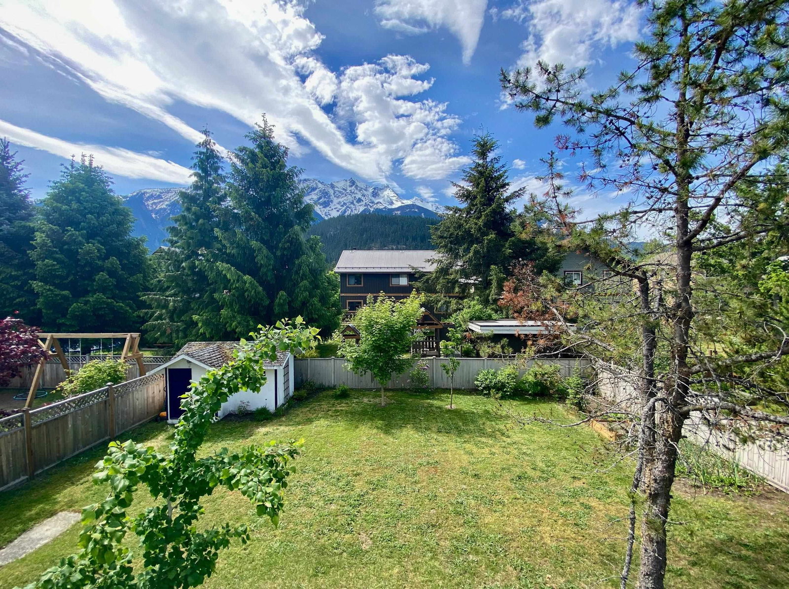 Listing Image 10
