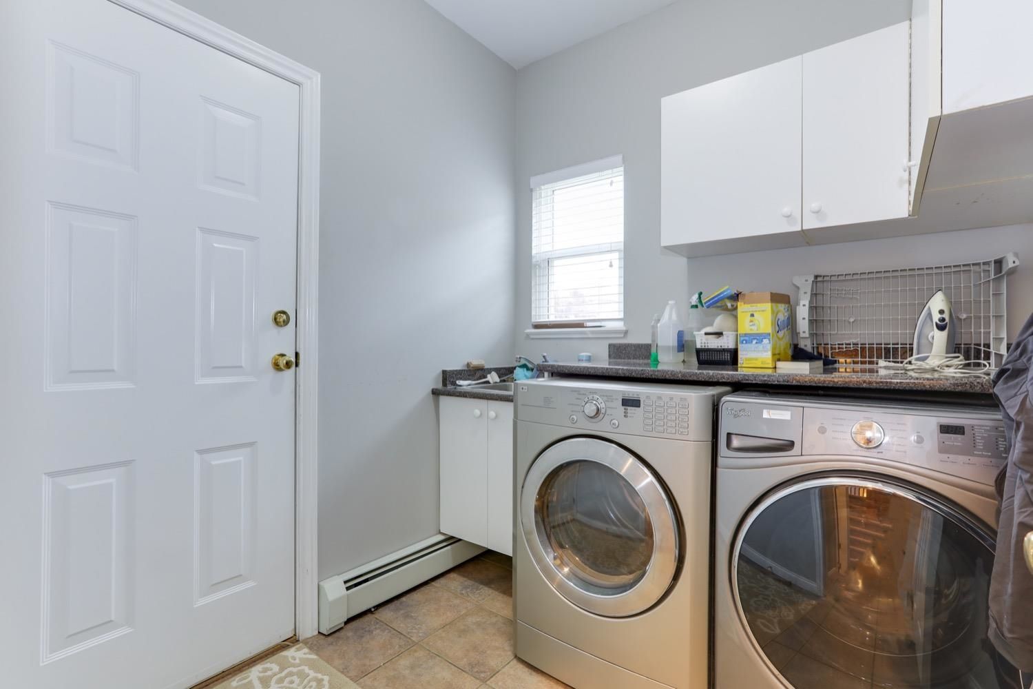 Listing Image 17