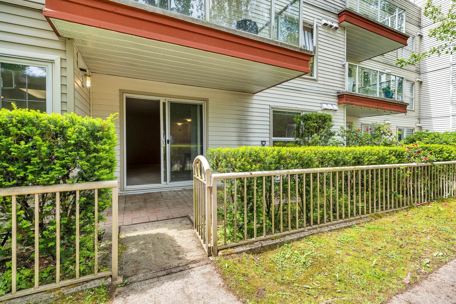 Listing Image 17