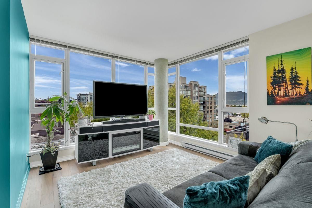 Listing Image 9