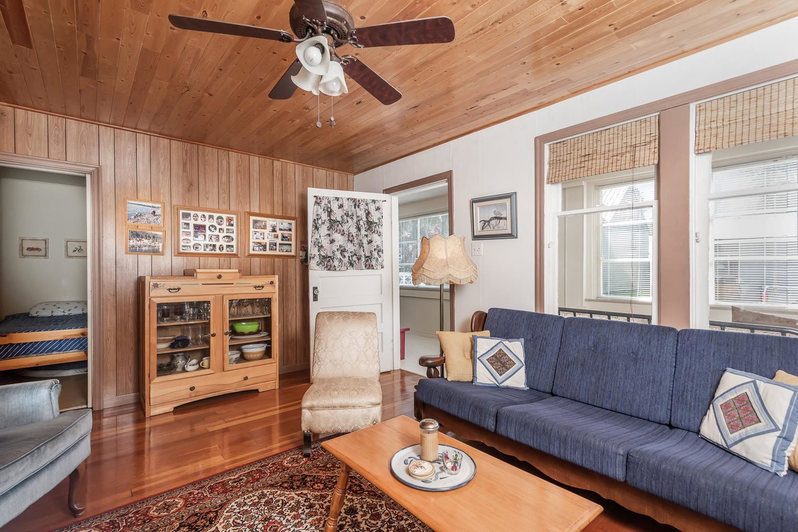 Listing Image 8