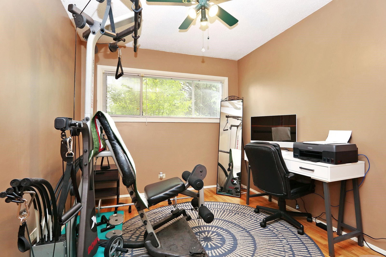 Listing Image 10