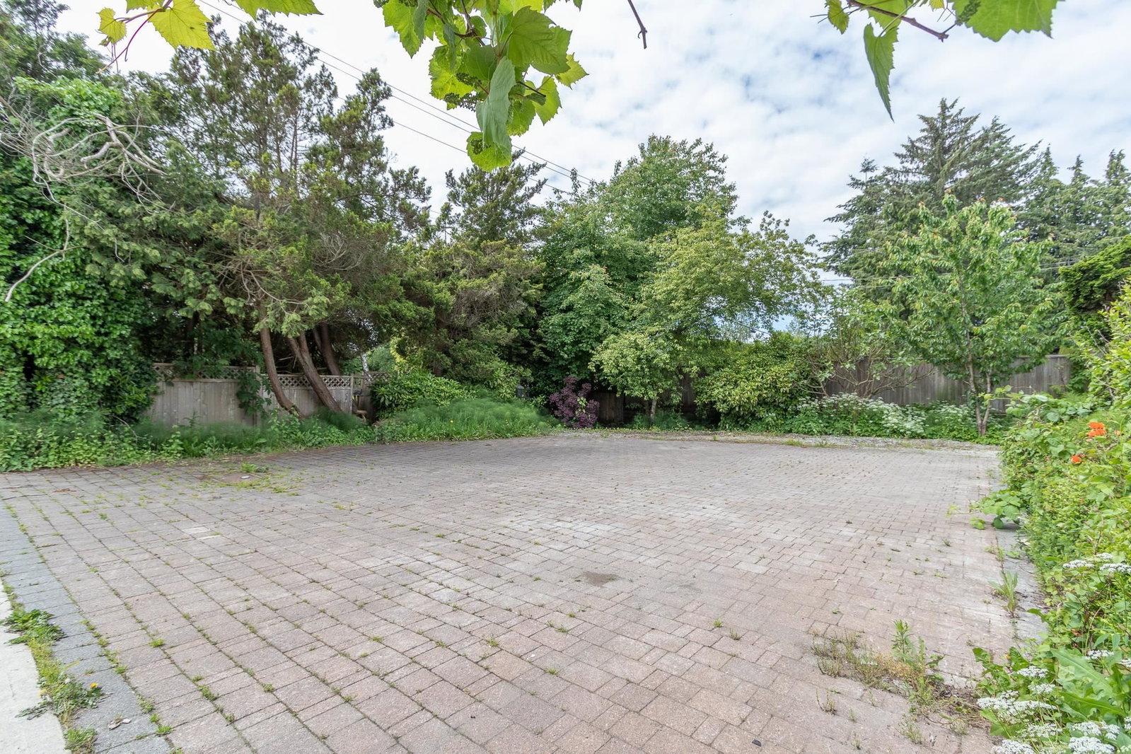Listing Image 40