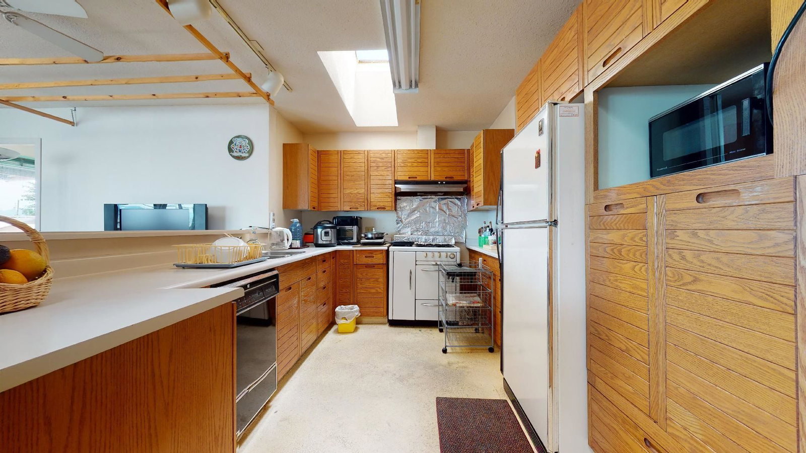 Listing Image 9