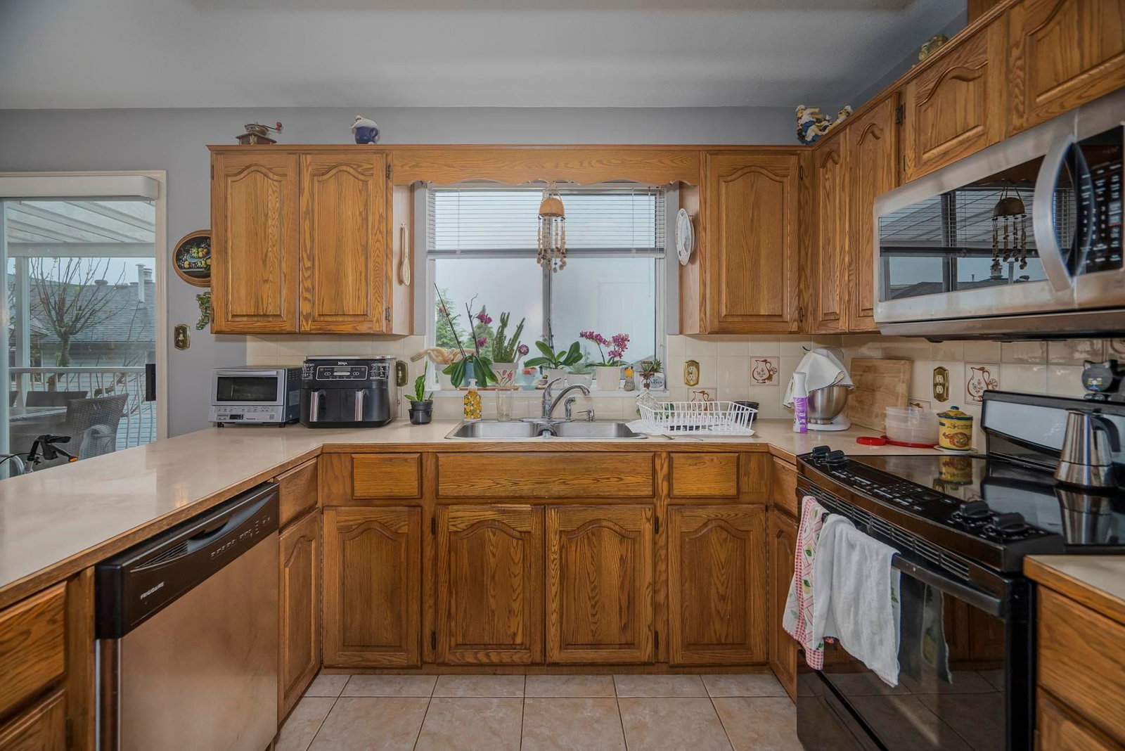 Listing Image 11