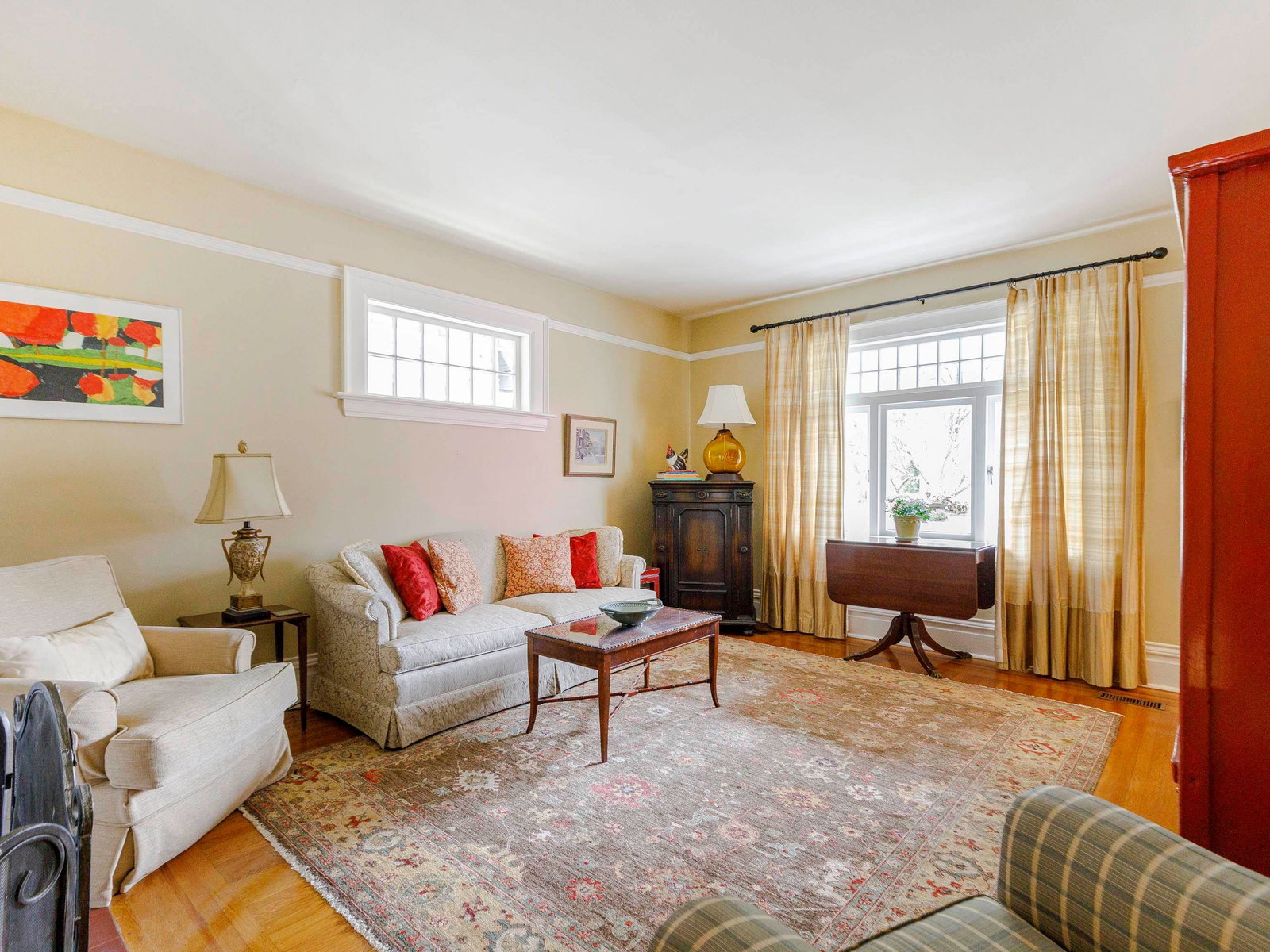 Listing Image 11