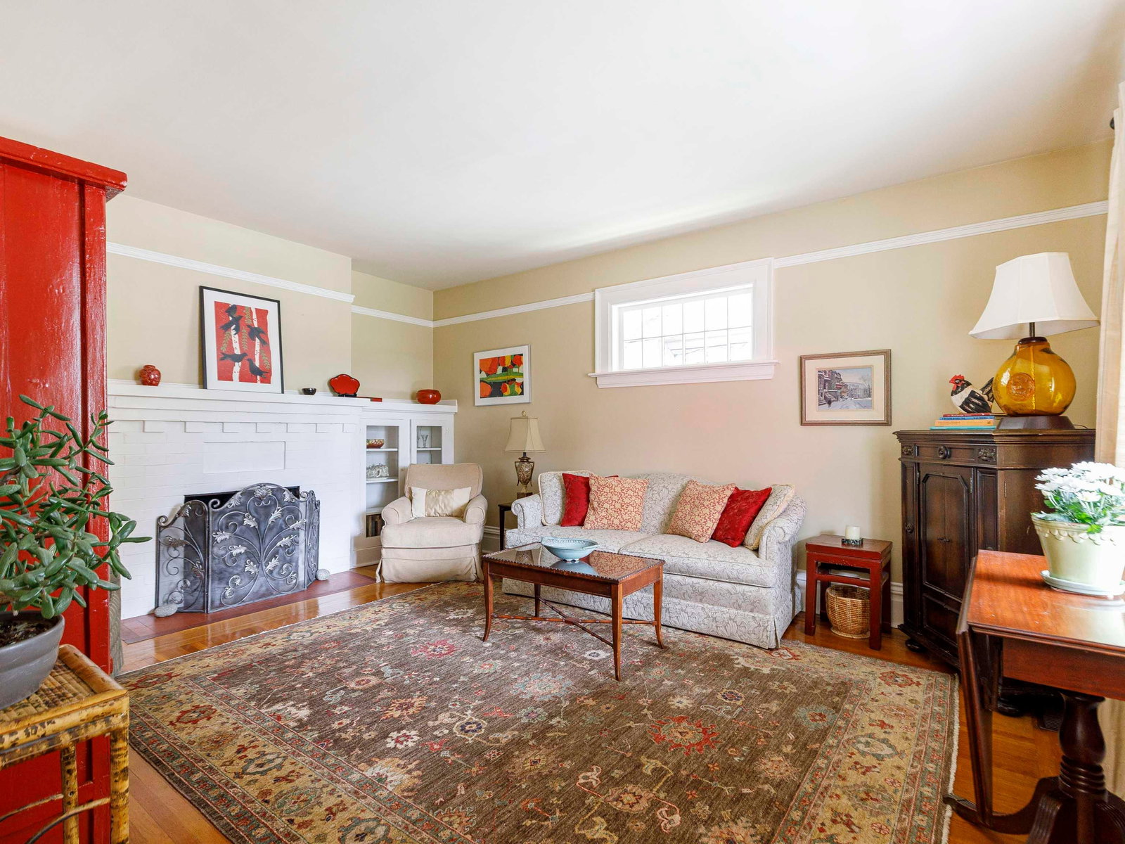Listing Image 8