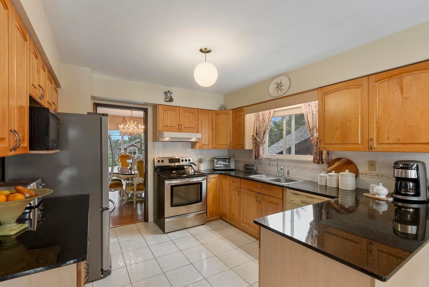 Listing Image 8