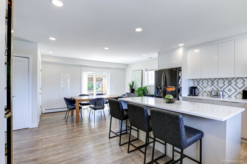 7749 Lee Street, Burnaby, V3N 4B9 | Image 3