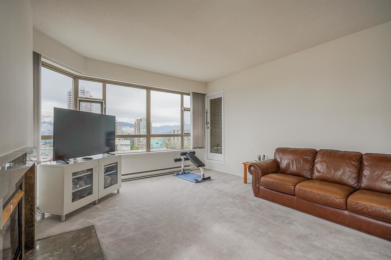Listing Image 16