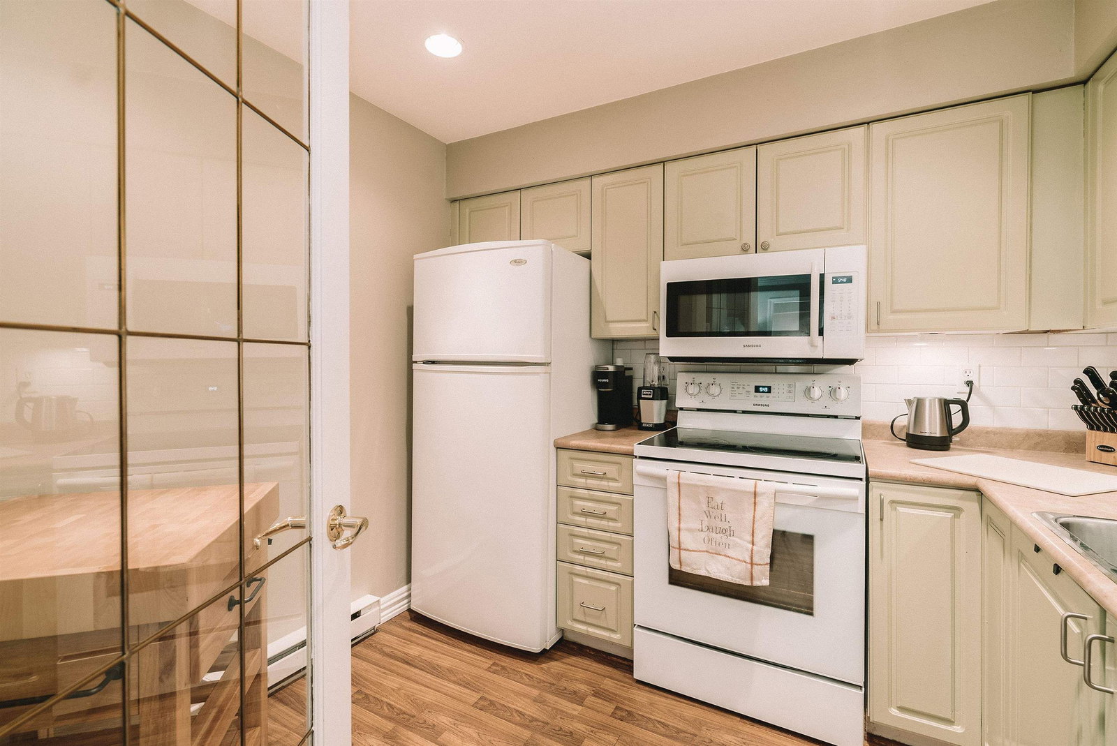 Listing Image 10