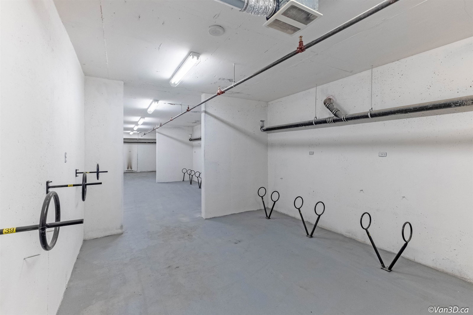 Listing Image 32