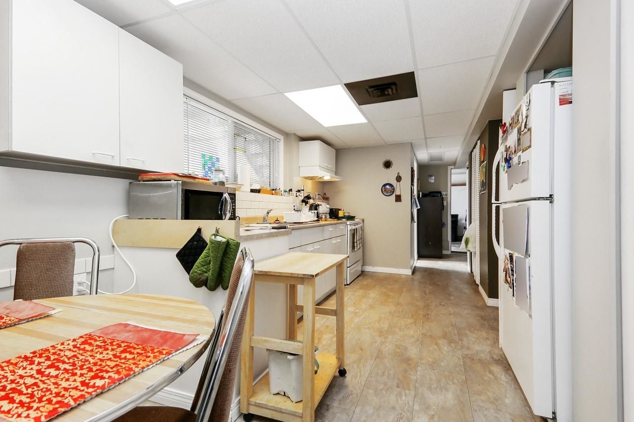 Listing Image 18
